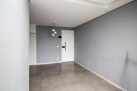 Sala de apartamento para alugar com 2 quartos, 48m² em Lajeado, Cotia