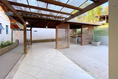 Casa de condomínio à venda com 300m², 3 quartos e sem vaga Casa de condomínio à venda com 300m², 3 quartos e sem vagaEspaço Gourmet