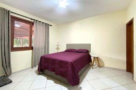 Casa de condomínio à venda com 300m², 3 quartos e sem vaga Casa de condomínio à venda com 300m², 3 quartos e sem vagaSuite 1