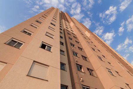 Apartamento para alugar com 43m², 2 quartos e 1 vaga Apartamento para alugar com 43m², 2 quartos e 1 vagaFachada