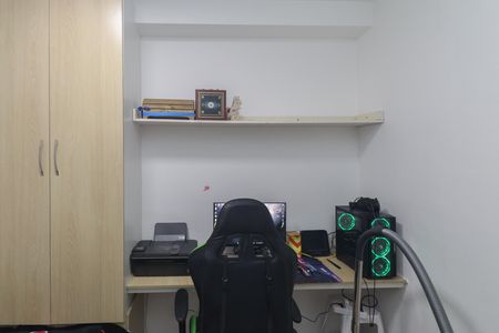 Quarto 1 de apartamento para alugar com 2 quartos, 43m² em Vila Gustavo, São Paulo