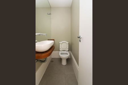 Apartamento à venda com 220m², 5 quartos e 4 vagasLavabo 