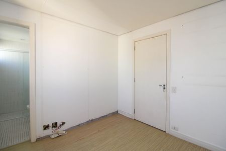 Apartamento à venda com 220m², 5 quartos e 4 vagasSuíte 3