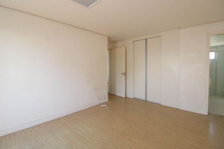 Apartamento à venda com 220m², 5 quartos e 4 vagasSuíte 4