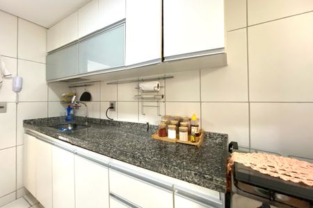 Apartamento à venda com 109m², 3 quartos e 2 vagas Apartamento à venda com 109m², 3 quartos e 2 vagasCozinha
