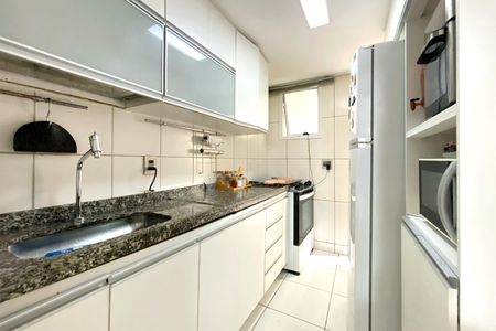 Apartamento à venda com 109m², 3 quartos e 2 vagas Apartamento à venda com 109m², 3 quartos e 2 vagasCozinha