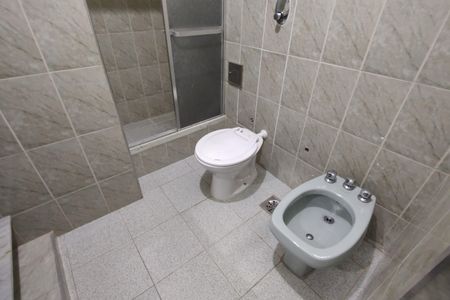 Casa para alugar com 158m², 2 quartos e sem vaga Casa para alugar com 158m², 2 quartos e sem vagaBanheiro Social