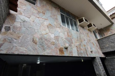 Casa para alugar com 158m², 2 quartos e sem vaga Casa para alugar com 158m², 2 quartos e sem vagaFachada Fundos