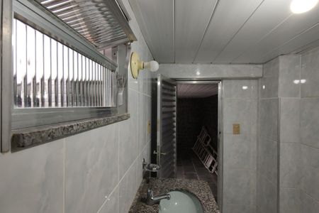 Casa para alugar com 158m², 2 quartos e sem vaga Casa para alugar com 158m², 2 quartos e sem vagaBanheiro Social 2