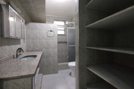 Casa para alugar com 158m², 2 quartos e sem vaga Casa para alugar com 158m², 2 quartos e sem vagaBanheiro Social