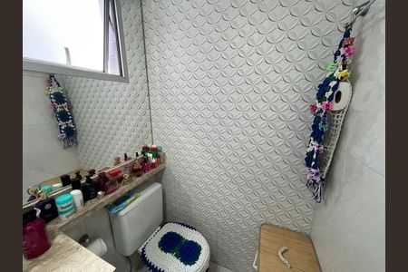 Apartamento à venda com 56m², 3 quartos e 1 vaga Apartamento à venda com 56m², 3 quartos e 1 vagaBanheiro