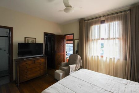 Casa à venda com 1078m², 4 quartos e 5 vagas Casa à venda com 1078m², 4 quartos e 5 vagasSuíte 1