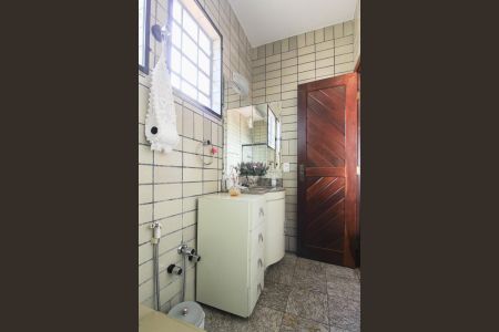 Casa à venda com 1078m², 4 quartos e 5 vagas Casa à venda com 1078m², 4 quartos e 5 vagasBanheiro da Suíte 2