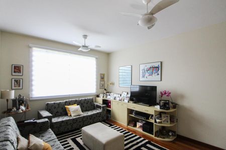 Casa à venda com 1078m², 4 quartos e 5 vagas Casa à venda com 1078m², 4 quartos e 5 vagasSala 3 - 2º andar