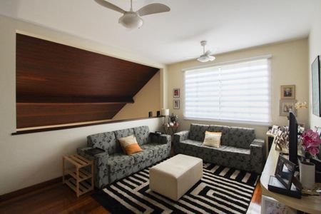 Casa à venda com 1078m², 4 quartos e 5 vagas Casa à venda com 1078m², 4 quartos e 5 vagasSala 3 - 2º andar