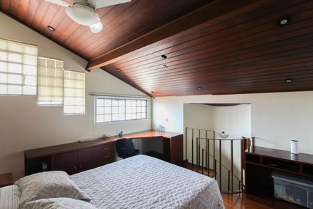 Casa à venda com 1078m², 4 quartos e 5 vagas Casa à venda com 1078m², 4 quartos e 5 vagasSuíte 3