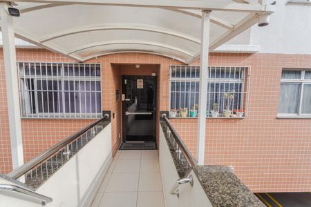 Apartamento para alugar com 67m², 3 quartos e 1 vaga Apartamento para alugar com 67m², 3 quartos e 1 vagaHall de entrada