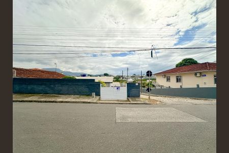 Casa para alugar com 60m², 1 quarto e sem vagaFachada