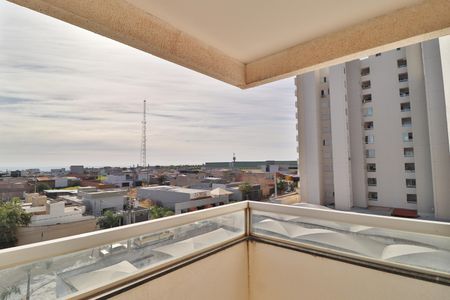 Sacada de apartamento para alugar com 2 quartos, 53m² em Minas Gerais, Uberlândia