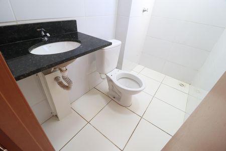 Apartamento para alugar com 53m², 2 quartos e 1 vagaBanheiro do Quarto 2