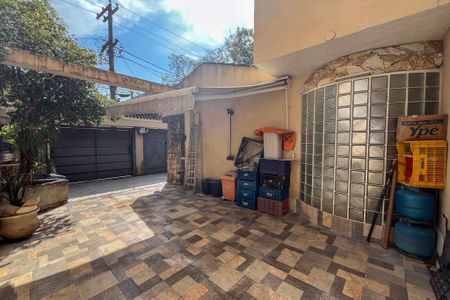 Garagem de casa à venda com 4 quartos, 320m² em Vila Brasilina, São Paulo