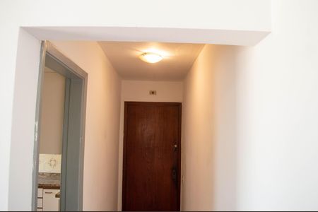 Apartamento à venda com 70m², 2 quartos e 1 vaga Apartamento à venda com 70m², 2 quartos e 1 vagaCorredor