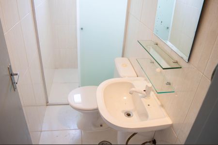 Apartamento à venda com 70m², 2 quartos e 1 vaga Apartamento à venda com 70m², 2 quartos e 1 vagaBanheiro