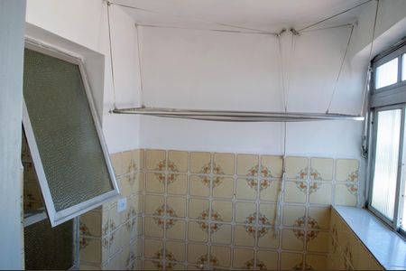 Apartamento à venda com 70m², 2 quartos e 1 vaga Apartamento à venda com 70m², 2 quartos e 1 vagaCozinha e Área de Serviço