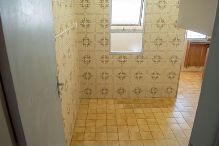 Apartamento à venda com 70m², 2 quartos e 1 vaga Apartamento à venda com 70m², 2 quartos e 1 vagaCozinha e Área de Serviço