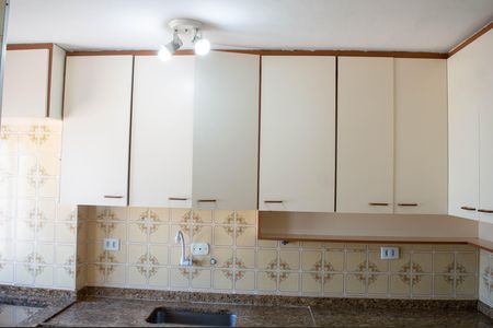 Apartamento à venda com 70m², 2 quartos e 1 vaga Apartamento à venda com 70m², 2 quartos e 1 vagaCozinha e Área de Serviço