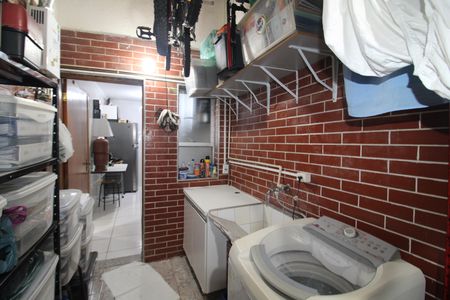Apartamento à venda com 63m², 2 quartos e 1 vagaÁrea de Serviço