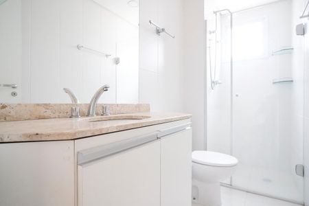 Apartamento à venda com 67m², 2 quartos e sem vagaBanheiro