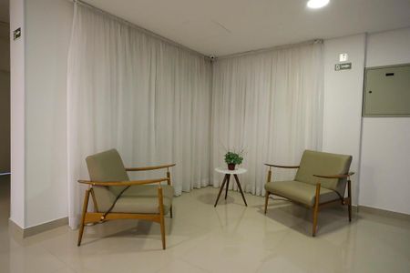 Apartamento à venda com 67m², 2 quartos e sem vaga Apartamento à venda com 67m², 2 quartos e sem vagaHall de entrada
