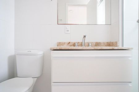Apartamento à venda com 67m², 2 quartos e sem vagaBanheiro da suíte