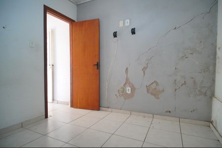 Casa à venda com 200m², 4 quartos e 2 vagasSuíte