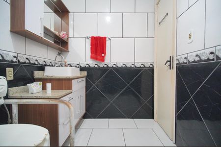 Casa à venda com 200m², 4 quartos e 2 vagasBanheiro 1