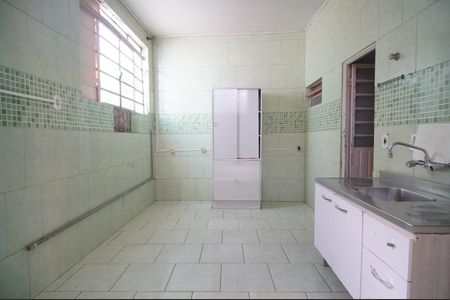 Casa à venda com 200m², 4 quartos e 2 vagasCozinha