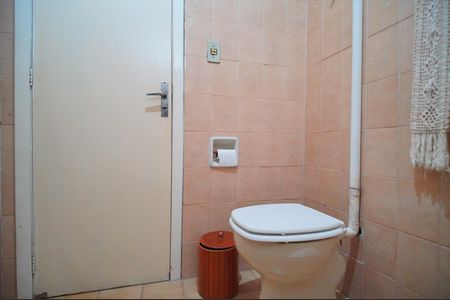 Casa à venda com 200m², 4 quartos e 2 vagasBanheiro 2