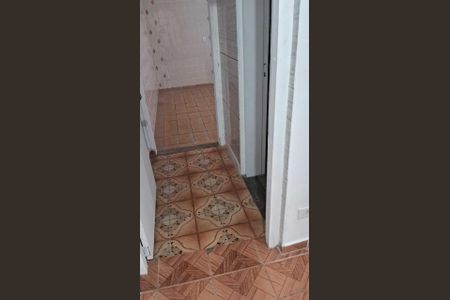 Casa para alugar com 48m², 1 quarto e sem vaga Casa para alugar com 48m², 1 quarto e sem vagaCorredor