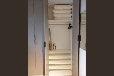 Apartamento para alugar com 35m², 1 quarto e 1 vaga Apartamento para alugar com 35m², 1 quarto e 1 vagaStudio