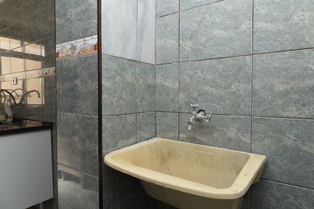 Apartamento para alugar com 40m², 2 quartos e 1 vagaÁrea de Serviço