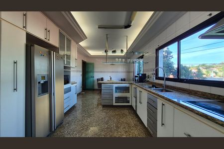 Apartamento à venda com 202m², 4 quartos e 5 vagas