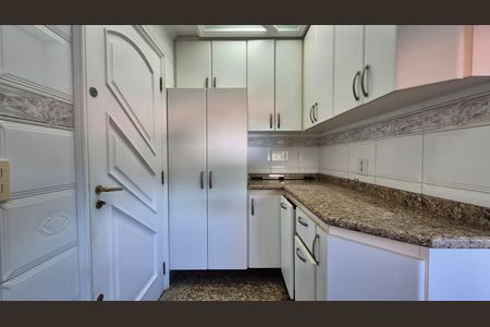 Apartamento à venda com 202m², 4 quartos e 5 vagas