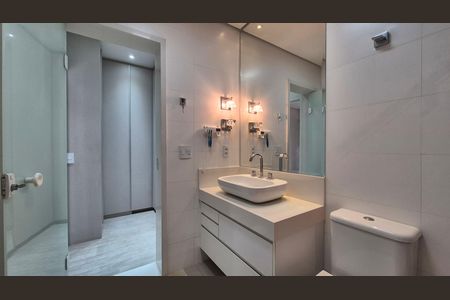 Apartamento à venda com 202m², 4 quartos e 5 vagas