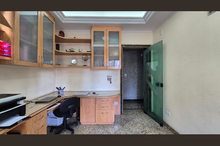 Apartamento à venda com 202m², 4 quartos e 5 vagas