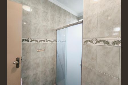 Casa à venda com 381m², 3 quartos e 3 vagas Casa à venda com 381m², 3 quartos e 3 vagasBanheiro 2