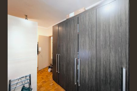 Casa à venda com 381m², 3 quartos e 3 vagas Casa à venda com 381m², 3 quartos e 3 vagasQuarto 2