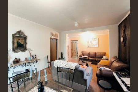 Casa à venda com 381m², 3 quartos e 3 vagas Casa à venda com 381m², 3 quartos e 3 vagasSala 2