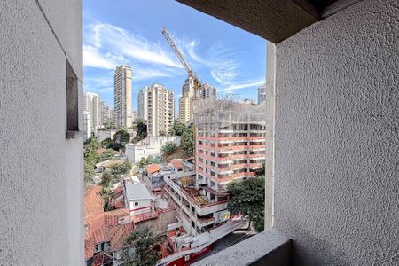 Apartamento para alugar com 114m², 3 quartos e 2 vagas Apartamento para alugar com 114m², 3 quartos e 2 vagasVista do Quarto 2