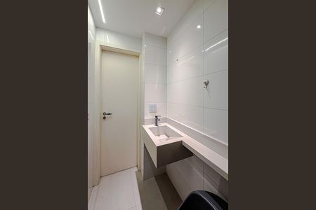 Apartamento para alugar com 114m², 3 quartos e 2 vagas Apartamento para alugar com 114m², 3 quartos e 2 vagasBanheiro